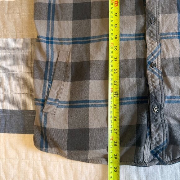 Voyager Casual Button Down Mens XL Shacket Gray Blue Plaid Rugged Flannel Shirt - Picture 5 of 7